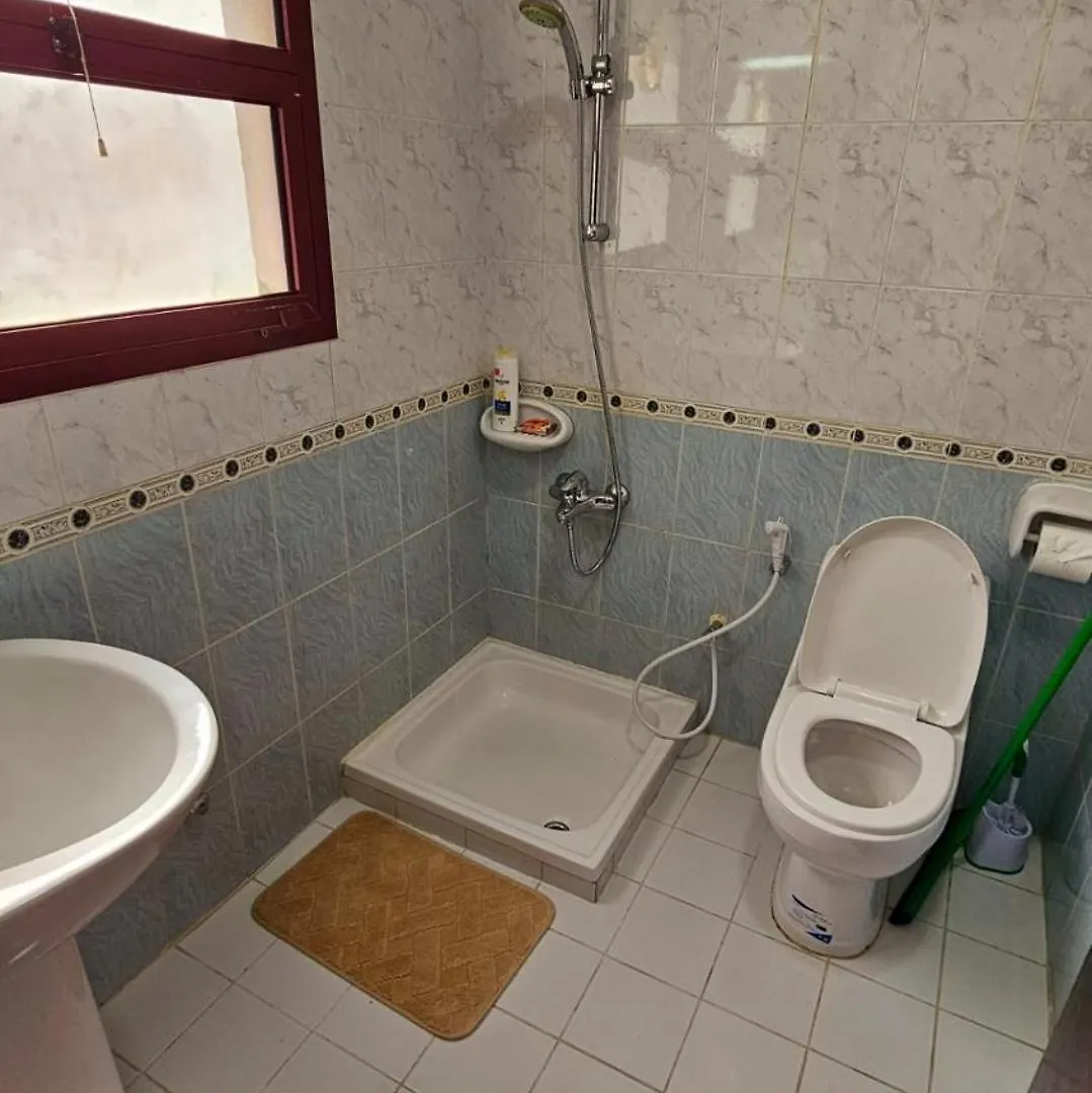 Elegant Villa Rooms In Dubai Near Airport 0*,  الإمارات العربية المتحدة